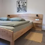 Hisa Za Gradom Kobarid