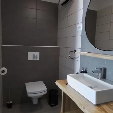 Apartment Hisa Za Gradom Kobarid