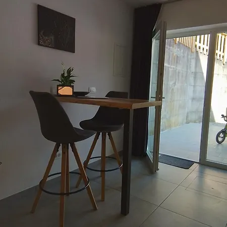 Apartment Hisa Za Gradom *