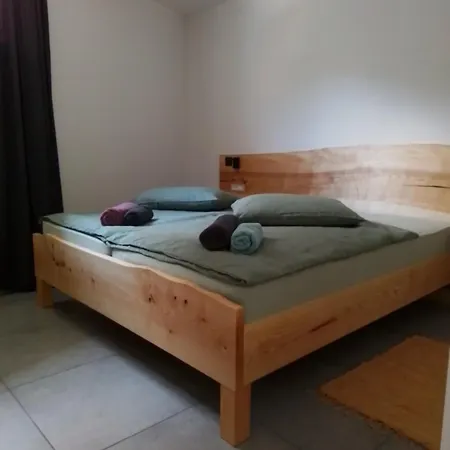 Apartment Hisa Za Gradom Kobarid
