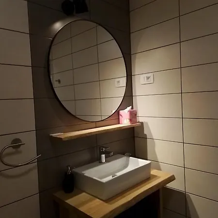 Hisa Za Gradom * Kobarid