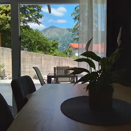 Apartman Hisa Za Gradom *