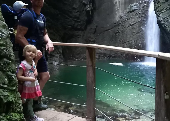 Hisa Za Gradom アパート *