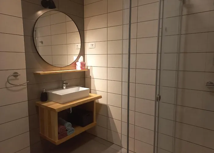 Hisa Za Gradom 公寓 *