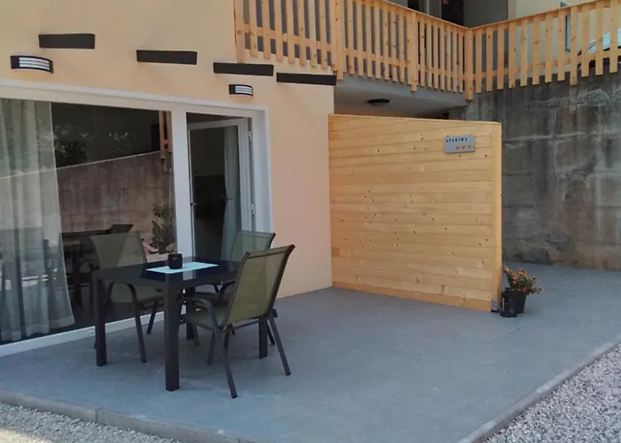 Hisa Za Gradom 公寓 科巴里德