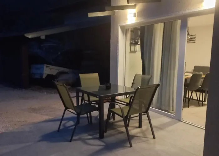 公寓 Hisa Za Gradom 科巴里德