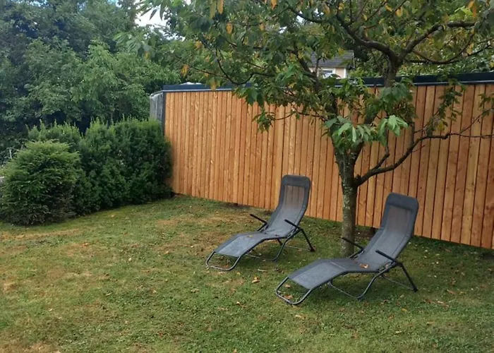 Hisa Za Gradom * 科巴里德